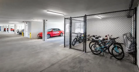 Garage area, parking area for bikes Rialto on Hurstbourne