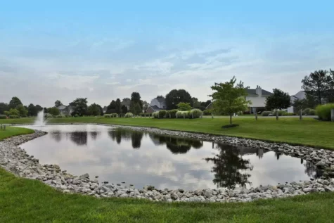 The Reserve at Miller Farm's trademark water feature, landscaping and fountain.