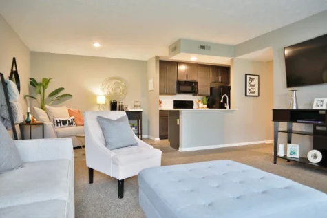 Living space, model 1 Fox Chase North