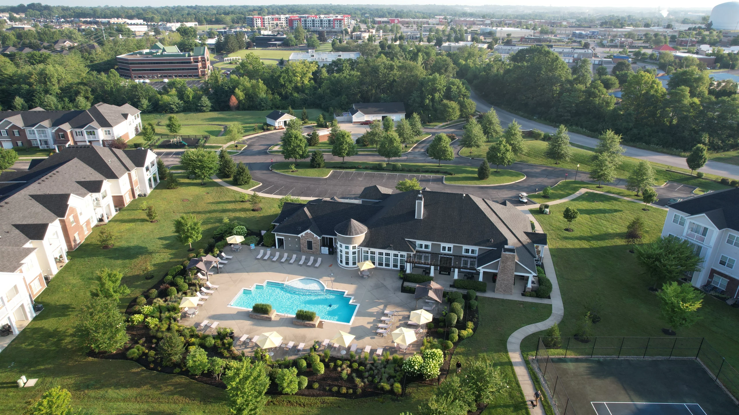 Meridian birdeye view, luxury apartments at Meridian on Shelbyville in Louisville, KY.