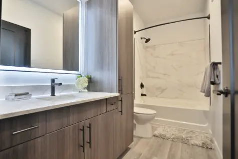 VANbathroom2, master bath of Vantage at Anderson Towne Center