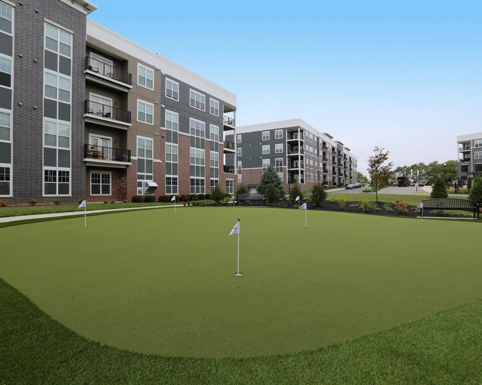 Allure putting green space, golf