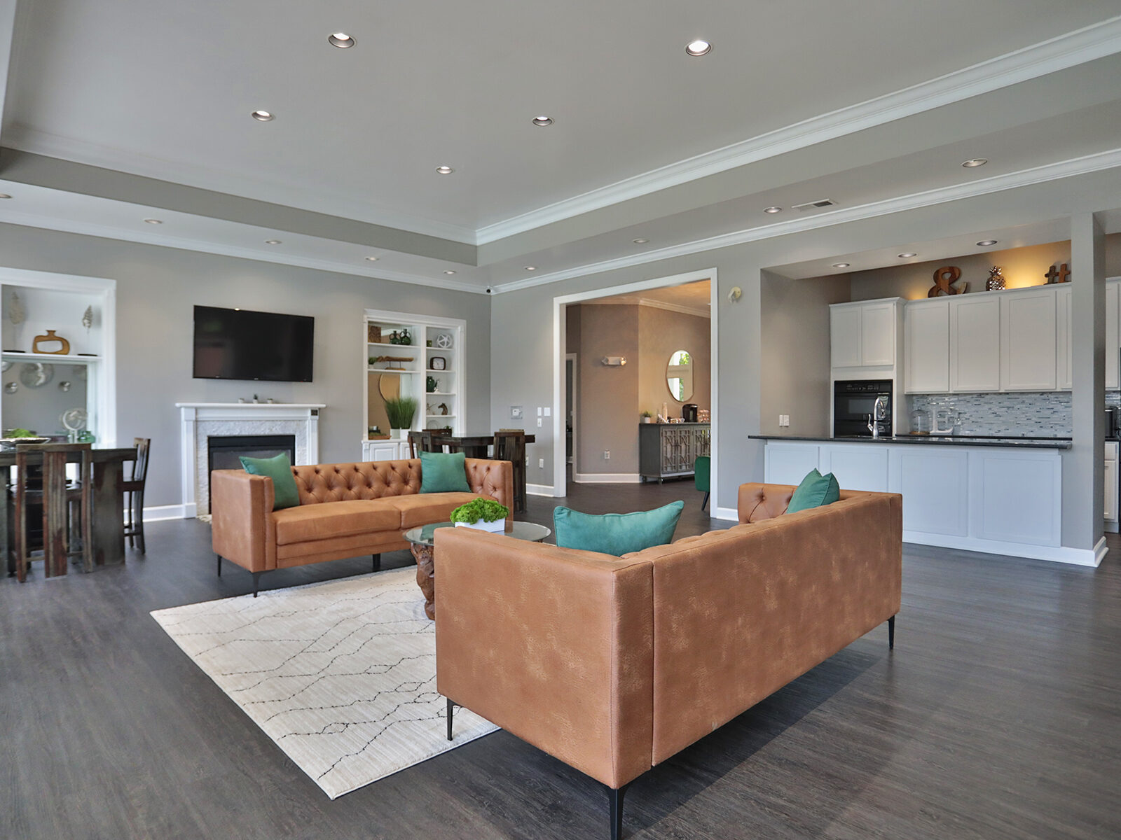 Emerald Lakes Clubhouse