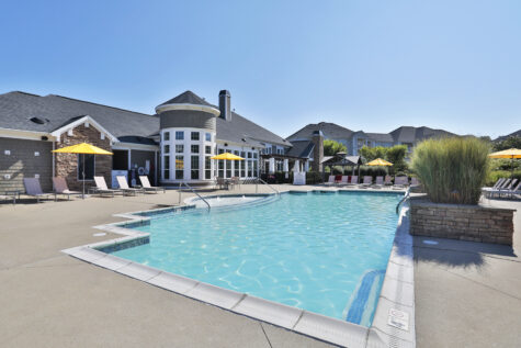 Meridian on Shelbyville Swimming Pool with Seating
