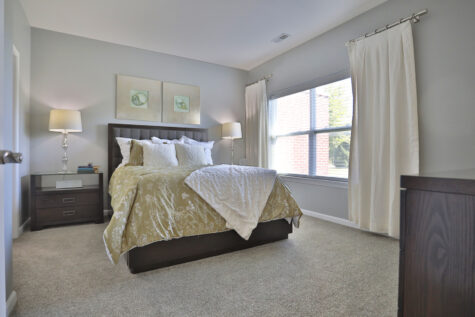 Meridian on Shelbyville Apartment Bedroom
