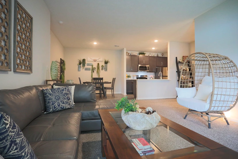 The Reserve at Miller Farm living room, kitchen, and dining room