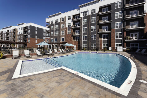 Rialto Hurstbourne Swimming Pool with Sundeck