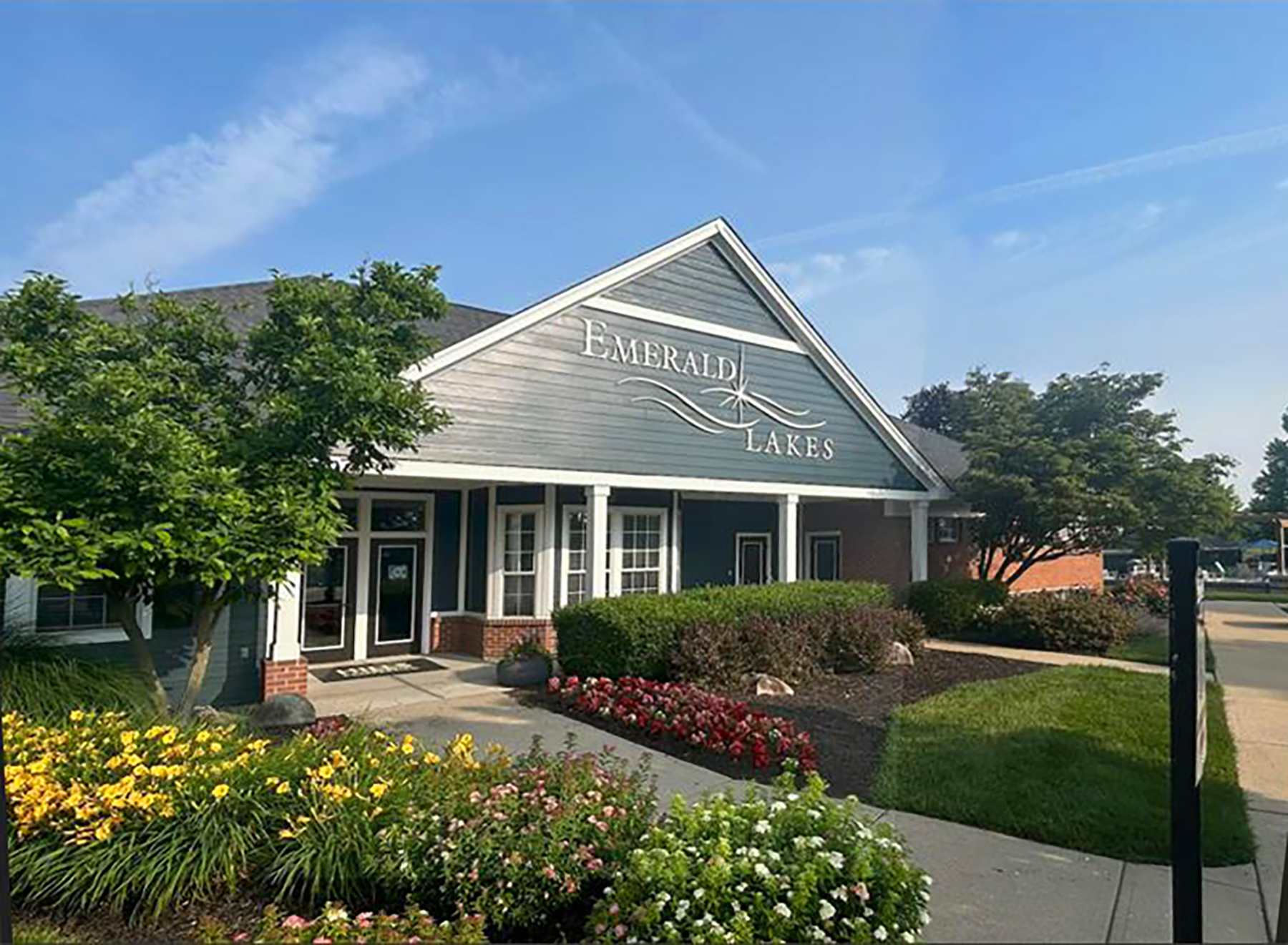 Emerald Lakes Clubhouse