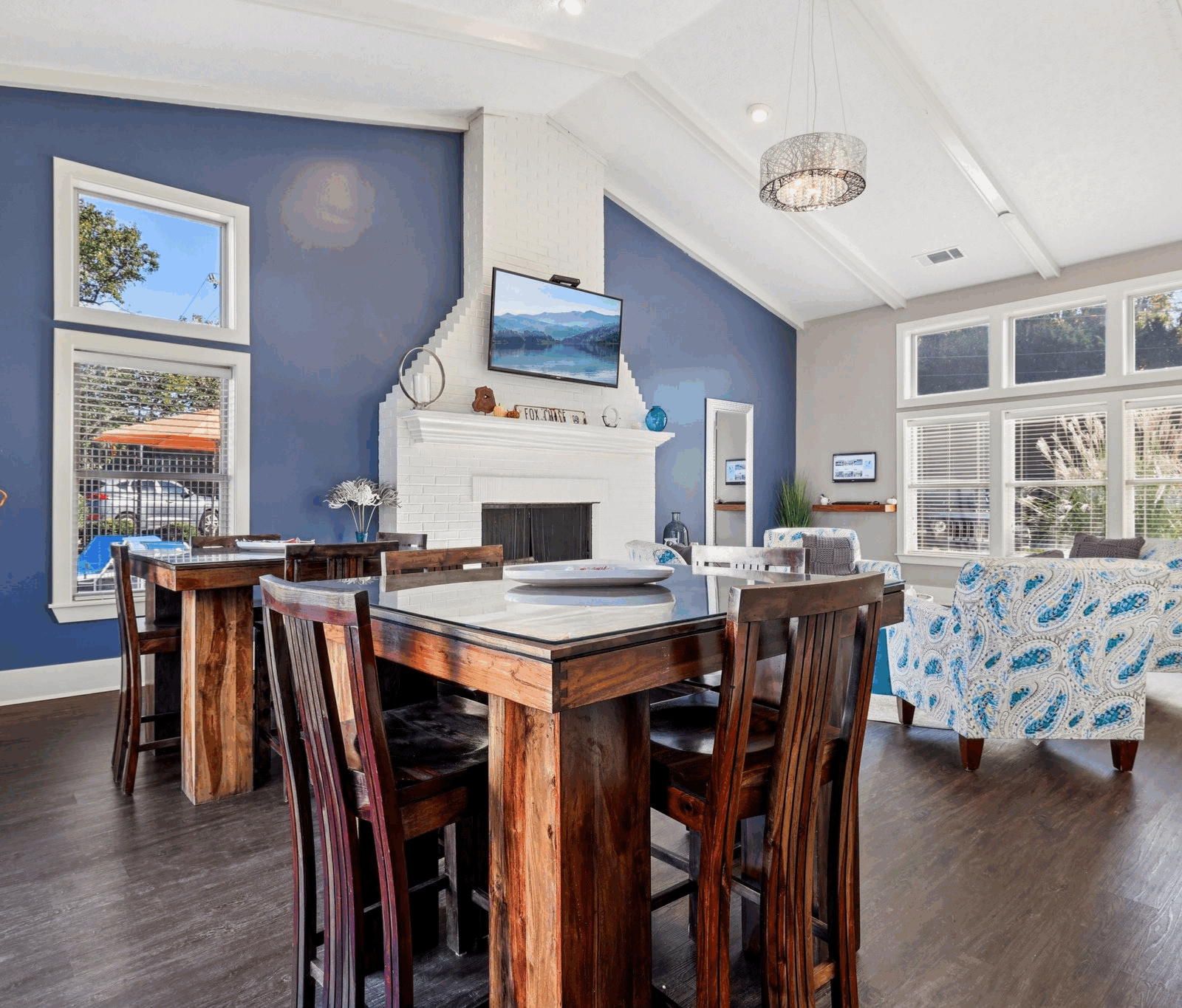 Social lounge with kitchen amenities at Fox Chase South near Cincinnati.